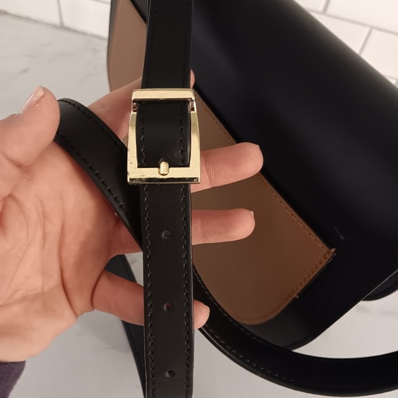 Valentina Fiore Italian leather crossbody saddlebag - Picture 2 of 16